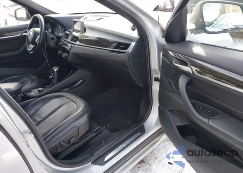 2016 BMW X1 xDrive28I из США, поврежденный, VIN WBXHT3C35GP885821